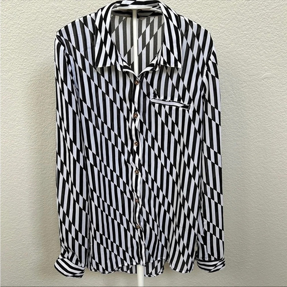 Volcom Sheer Button Down Blouse Sz M - Picture 2 of 8